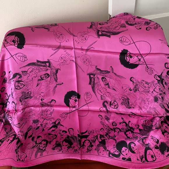 Silk scarf - Picture 3 of 6